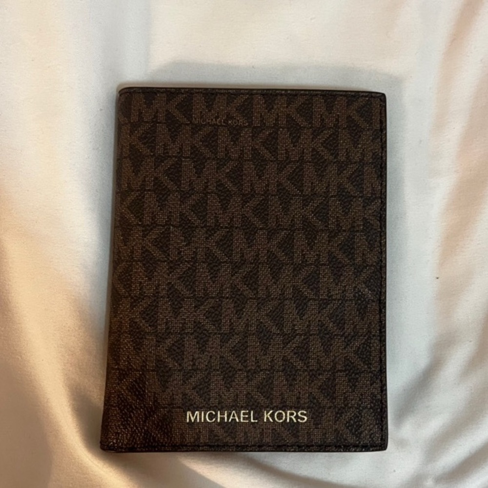 Michael Kors Passport holder